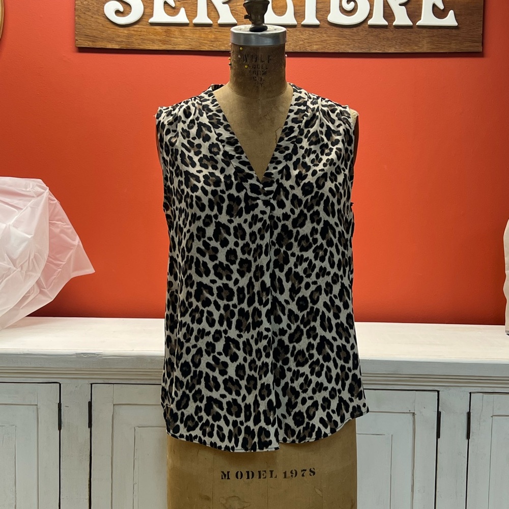 Leopard Print V-Neck Top. Size XS.